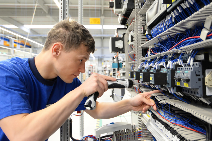 Ausbildung Industrieelektriker/in Der Fachrichtung Geräte Und Systeme ...